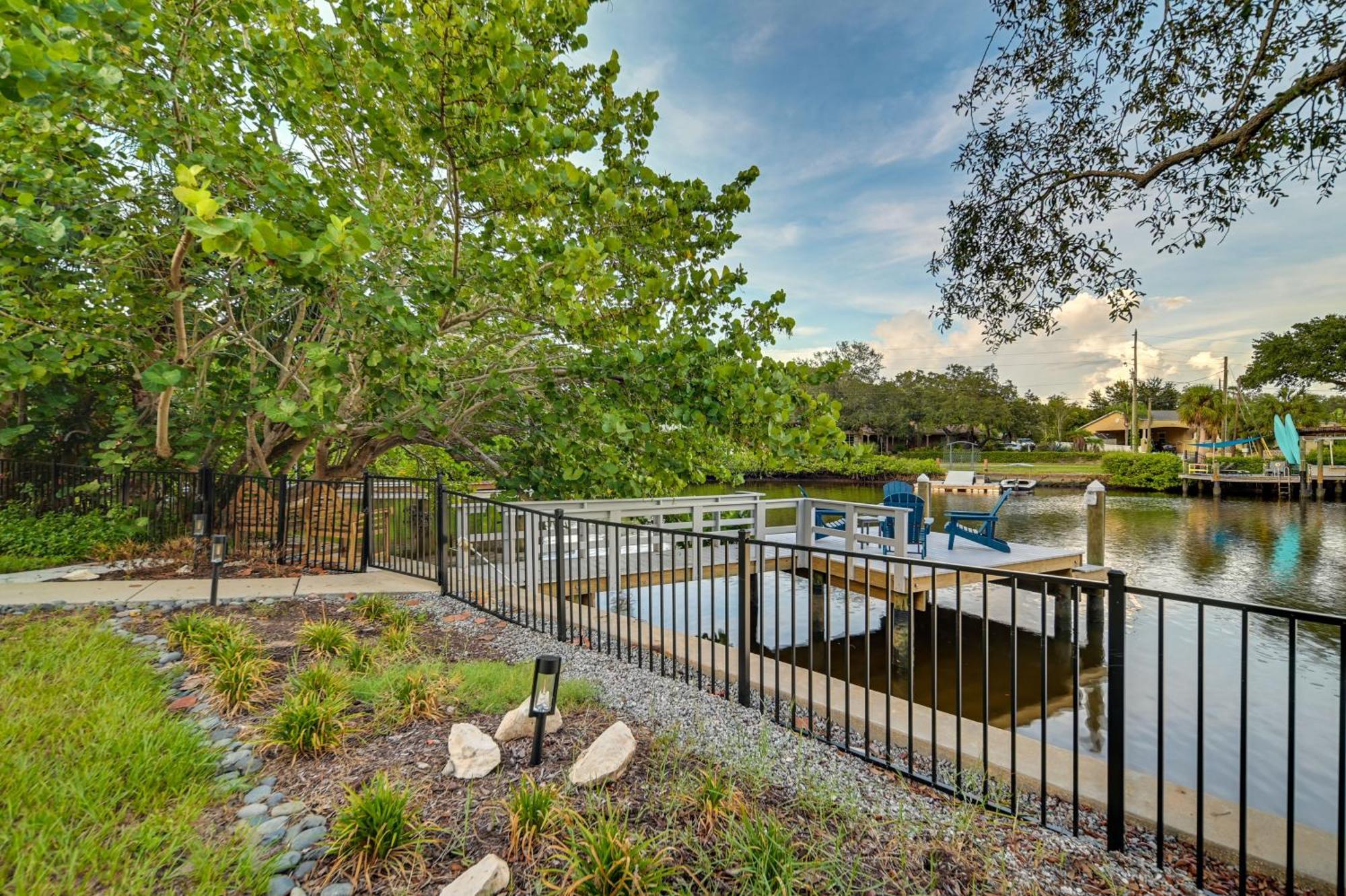 Pet-friendly Waterfront - 2 Mi To Beach!